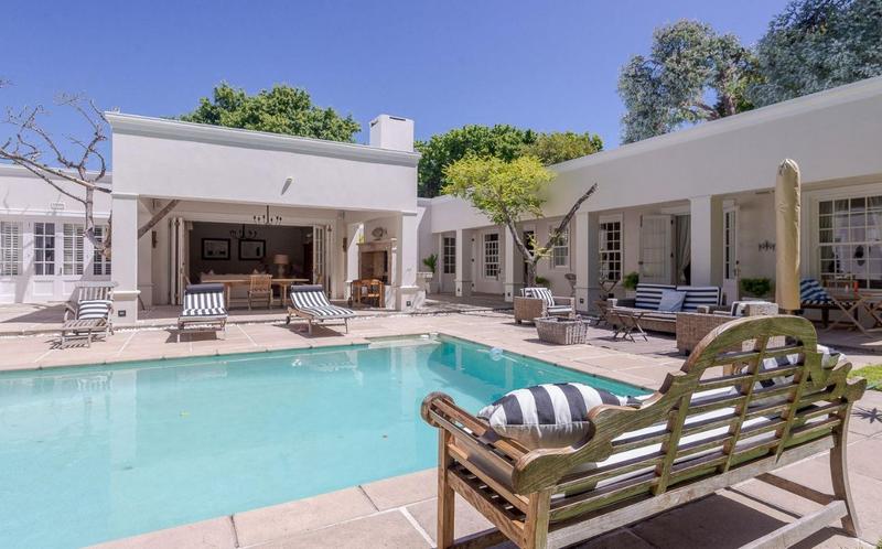 5 Bedroom Property for Sale in Constantia Upper Western Cape